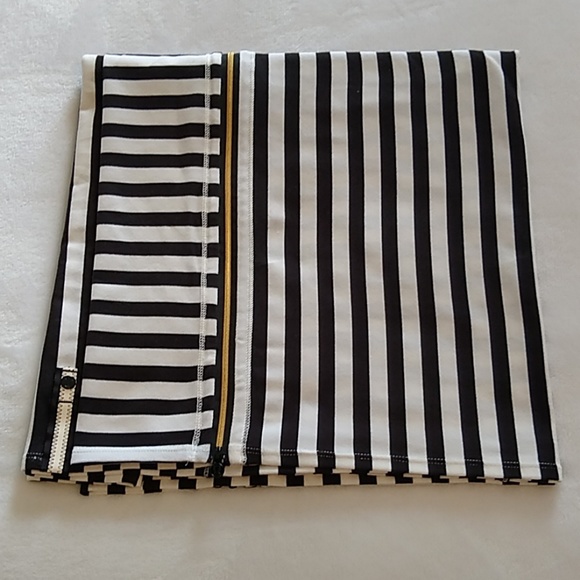 Lululemon Vinyasa *Zip Scarf - Picture 4 of 7